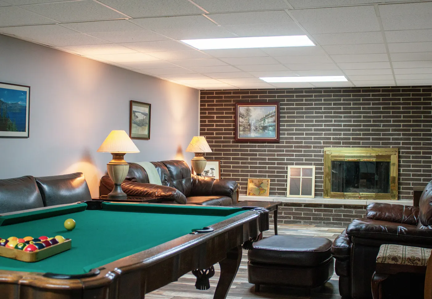 Winslow 2 Manor — basement living area